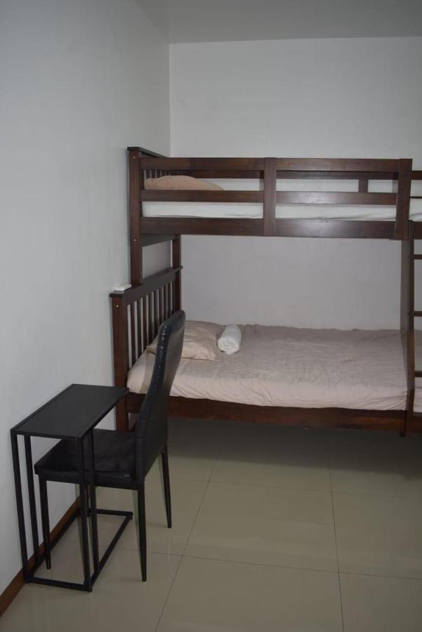 Affordable Makati Apt Manila Exterior photo