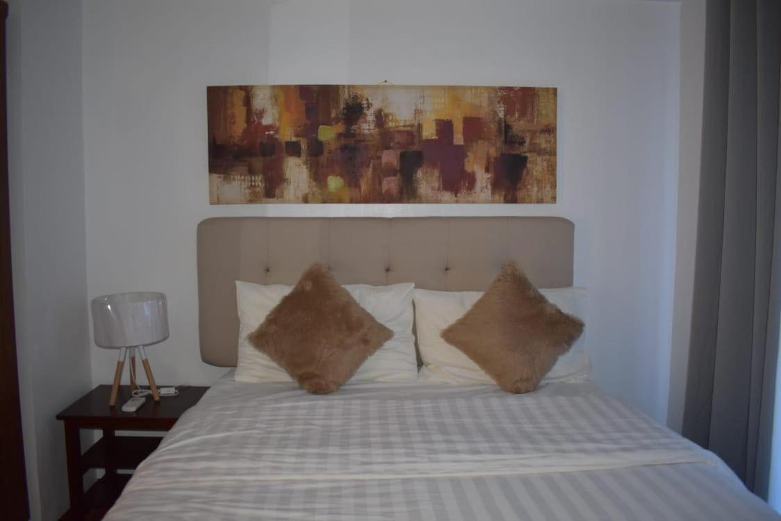 Affordable Makati Apt Manila Exterior photo